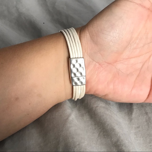 Genuine leather multi strand bracelet - Picture 3 of 5